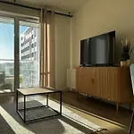 Komfortowy Apartament Z Balkonem I Parkingiem