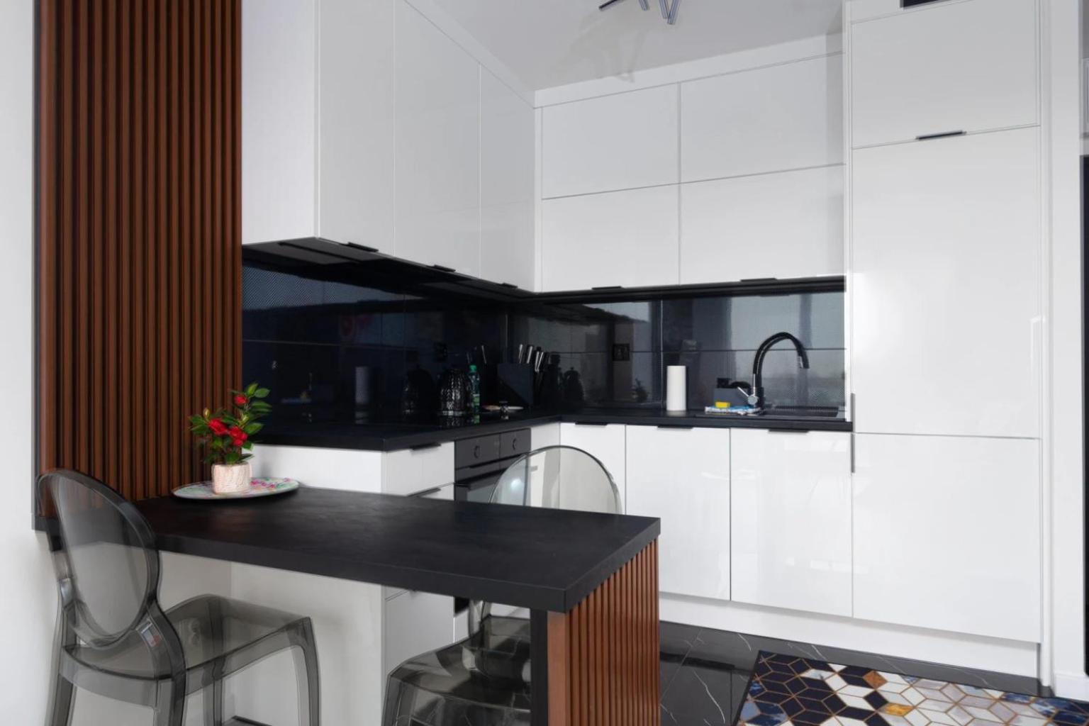 Apartament Komfortowy Z Balkonem I Parkingiem *