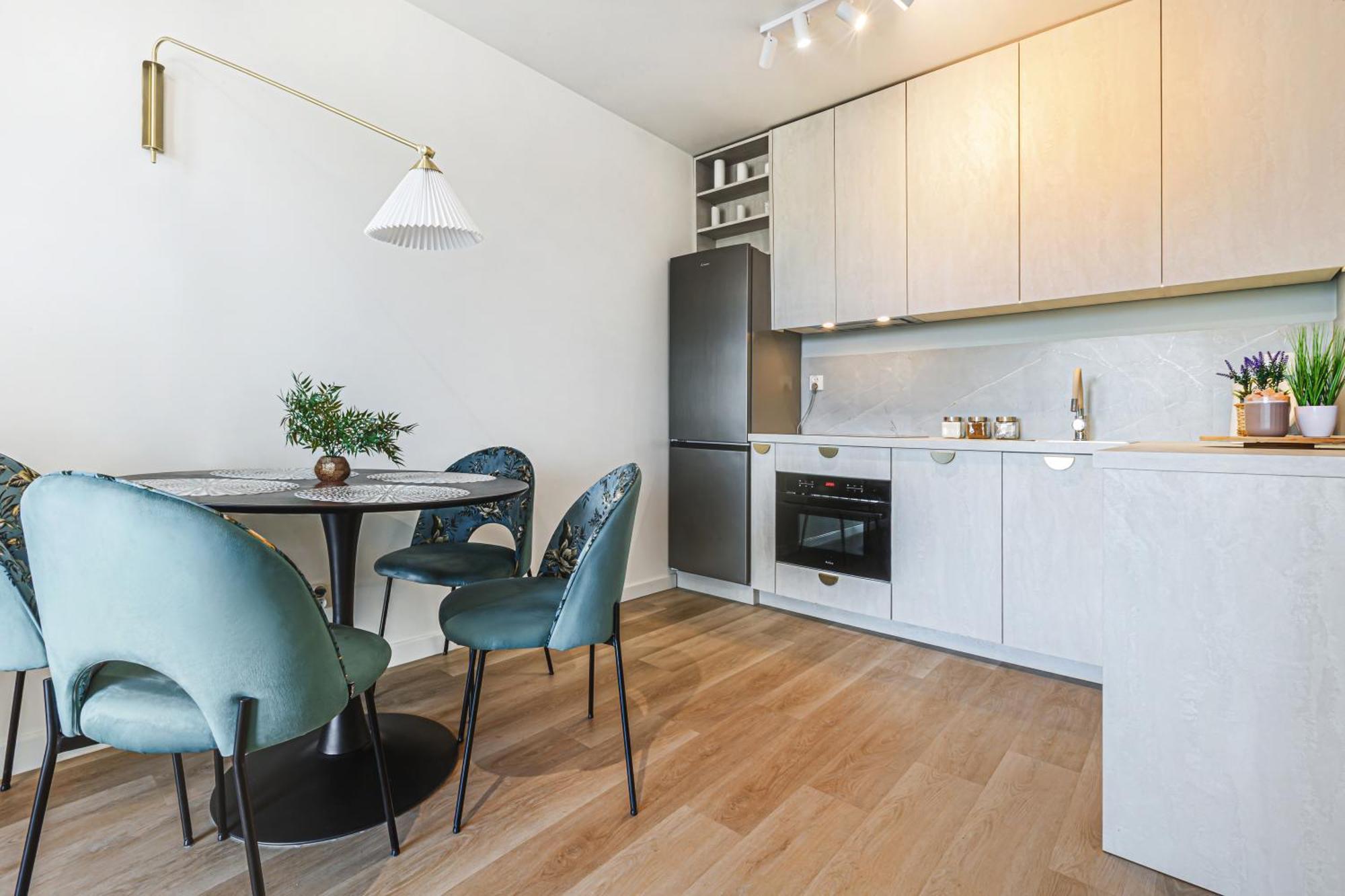 Komfortowy Z Balkonem I Parkingiem Apartament *